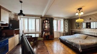 m. Maryina Roscha: Apartment, studio