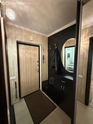 m. Ulitsa Dmitrievskogo: Apartment, 3-rooms