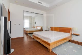 m. Trubnaya: Apartment, 3-rooms