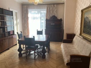 m. Okhotny ryad: Apartment, 2-rooms