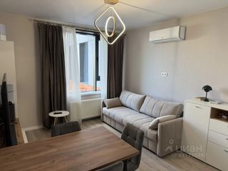 m. Strogino: Apartment, studio