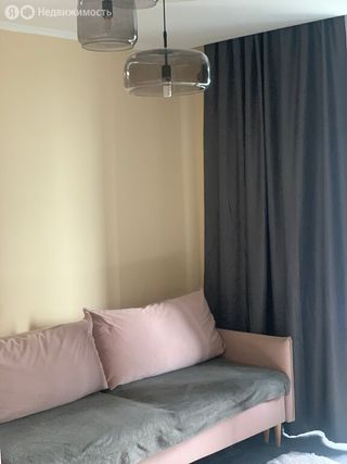 m. Lukhmanovskaya: Apartment, 2-rooms
