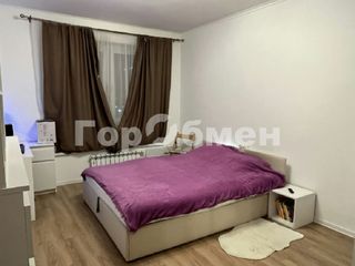 m. Narodnoe Opolchenie: Apartment, 3-rooms