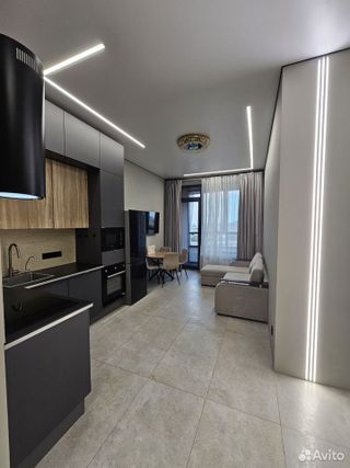 m. ZIL: Apartment, 2-rooms