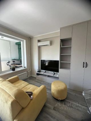 m. Kutuzovskaya: Apartment, studio