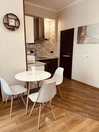 m. Shelepikha: Apartment, studio