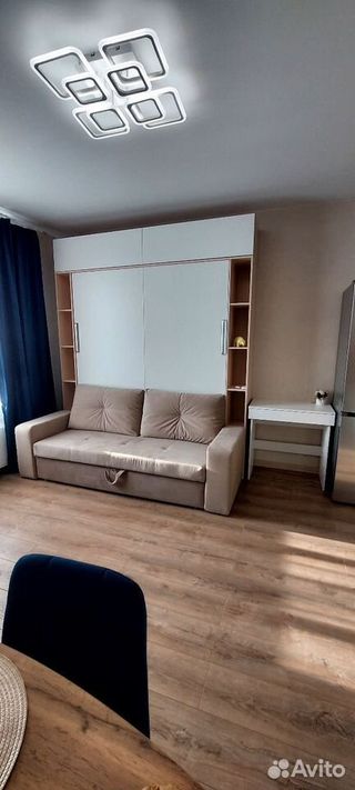 m. Lukhmanovskaya: Apartment, studio
