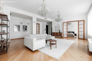 m. Okhotny ryad: Apartment, 3-rooms