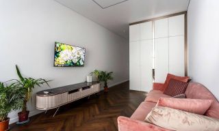 m. Trikotazhnaya: Apartment, 2-rooms