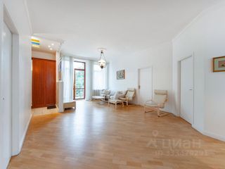m. Mayakovskaya: Apartment, 3-rooms