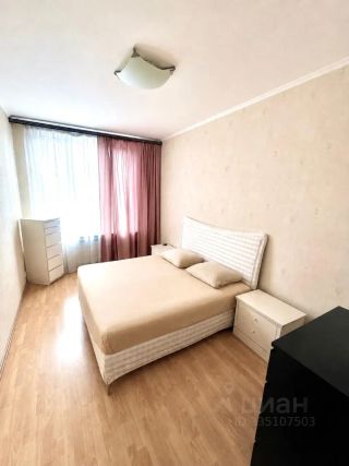 m. Oktyabrskoe pole: Apartment, 2-rooms