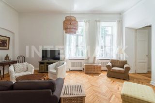 m. Kitay-gorod: Apartment, 4-rooms