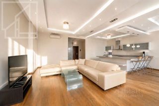 m. Chkalovskaya: Apartment, 3-rooms