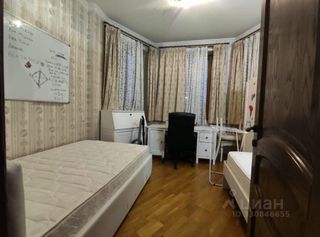 m. Baumanskaya: Apartment, 2-rooms
