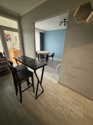 m. Lukhmanovskaya: Apartment, 2-rooms