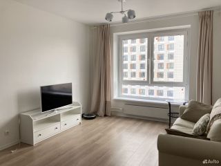 m. Lukhmanovskaya: Apartment, 1-rooms