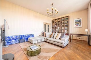 m. Krasnopresnenskaya: Apartment, 2-rooms