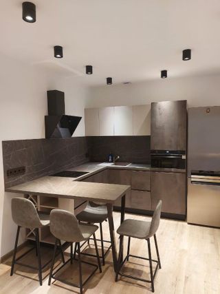 m. Novokuznetskaya: Apartment, 2-rooms