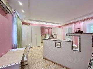 m. Borovitskaya: Apartment, 2-rooms