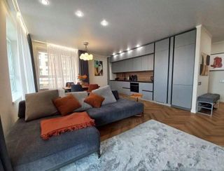 m. Aminyevskaya: Apartment, 3-rooms