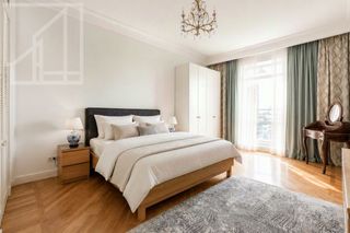 m. Arbatskaya: Apartment, 5-rooms