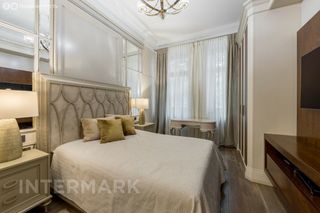 m. Smolenskaya: Apartment, 4-rooms