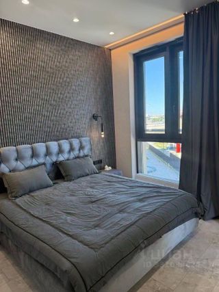 m. ZIL: Apartment, 2-rooms