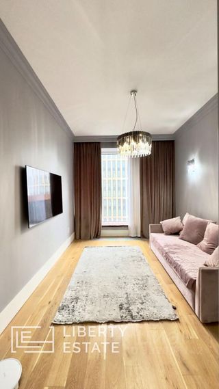 m. ZIL: Apartment, 3-rooms