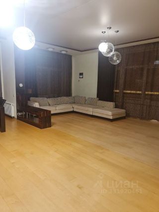 m. Ulitsa Akademika Koroleva: Apartment, 3-rooms
