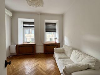 m. Barrikadnaya: Apartment, 3-rooms