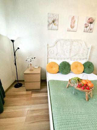 m. Levoberezhnaya: Apartment, 1-rooms