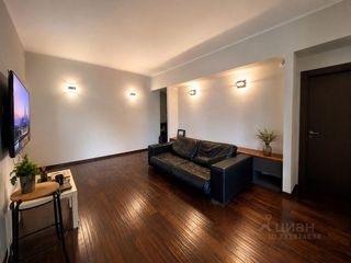 m. Oktyabrskoe pole: Apartment, 2-rooms