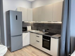 m. Verkhnie Kotly: Apartment, studio
