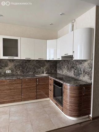 m. Ulitsa Akademika Yangelya: Apartment, studio