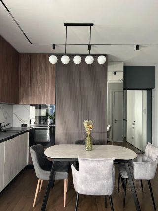 m. ZIL: Apartment, 2-rooms