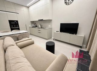 m. ZIL: Apartment, 2-rooms