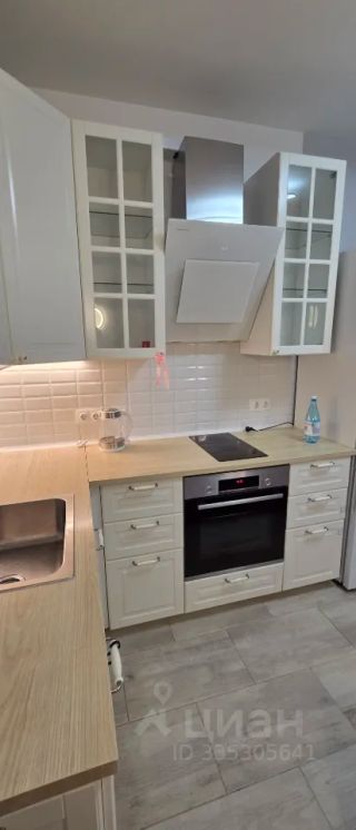 m. Lukhmanovskaya: Apartment, 1-rooms