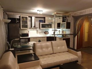 m. Ploschad trekh vokzalov: Apartment, 1-rooms