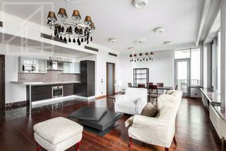 m. Okhotny ryad: Apartment, 4-rooms