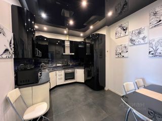 m. Krasnogorskaya: Apartment, 3-rooms
