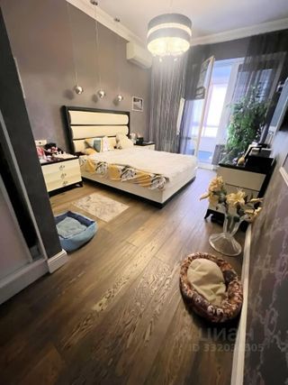 m. Molodezhnaya: Apartment, 3-rooms
