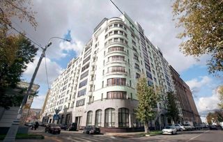 m. Novokuznetskaya: Apartment, 3-rooms