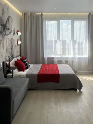m. Lukhmanovskaya: Apartment, studio