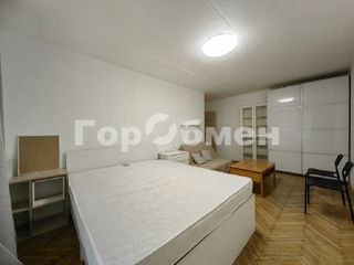 m. Ulitsa Akademika Koroleva: Apartment, 2-rooms