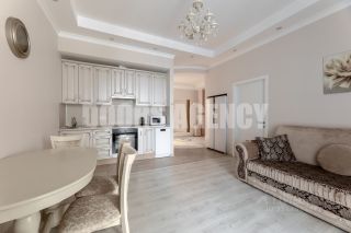 m. Ulitsa 1905 goda: Apartment, 2-rooms