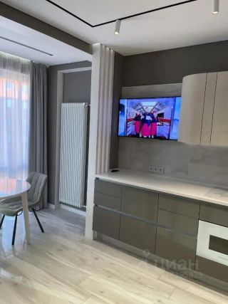 m. ZIL: Apartment, 2-rooms