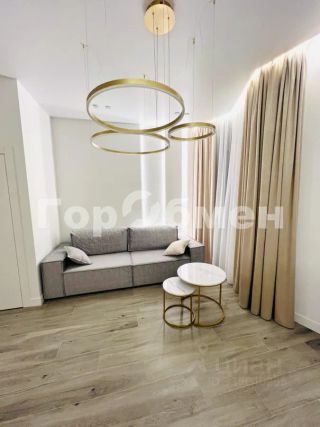 m. ZIL: Apartment, 2-rooms