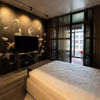 m. ZIL: Apartment, 2-rooms