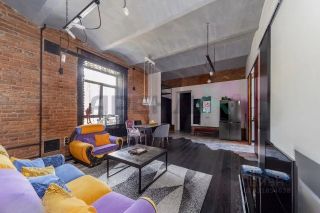 m. Kuznetsky most: Apartment, 3-rooms