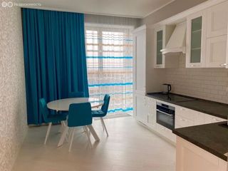 m. ZIL: Apartment, 2-rooms